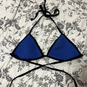 Triangl bathing suit top